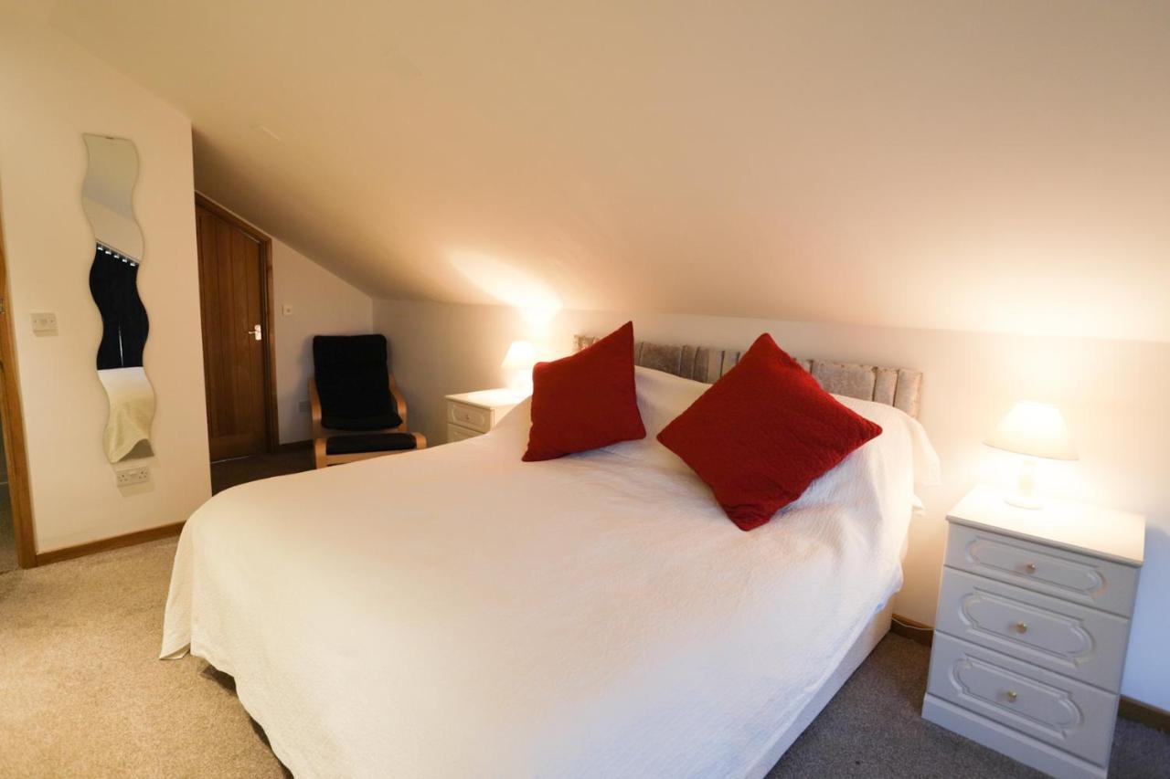 Crackin View Guest House เฮกแซม ภายนอก รูปภาพ
