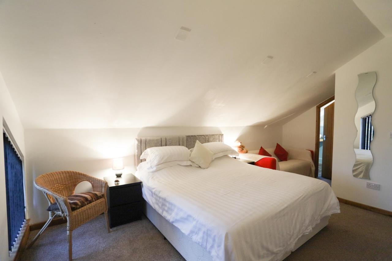 Crackin View Guest House เฮกแซม ภายนอก รูปภาพ